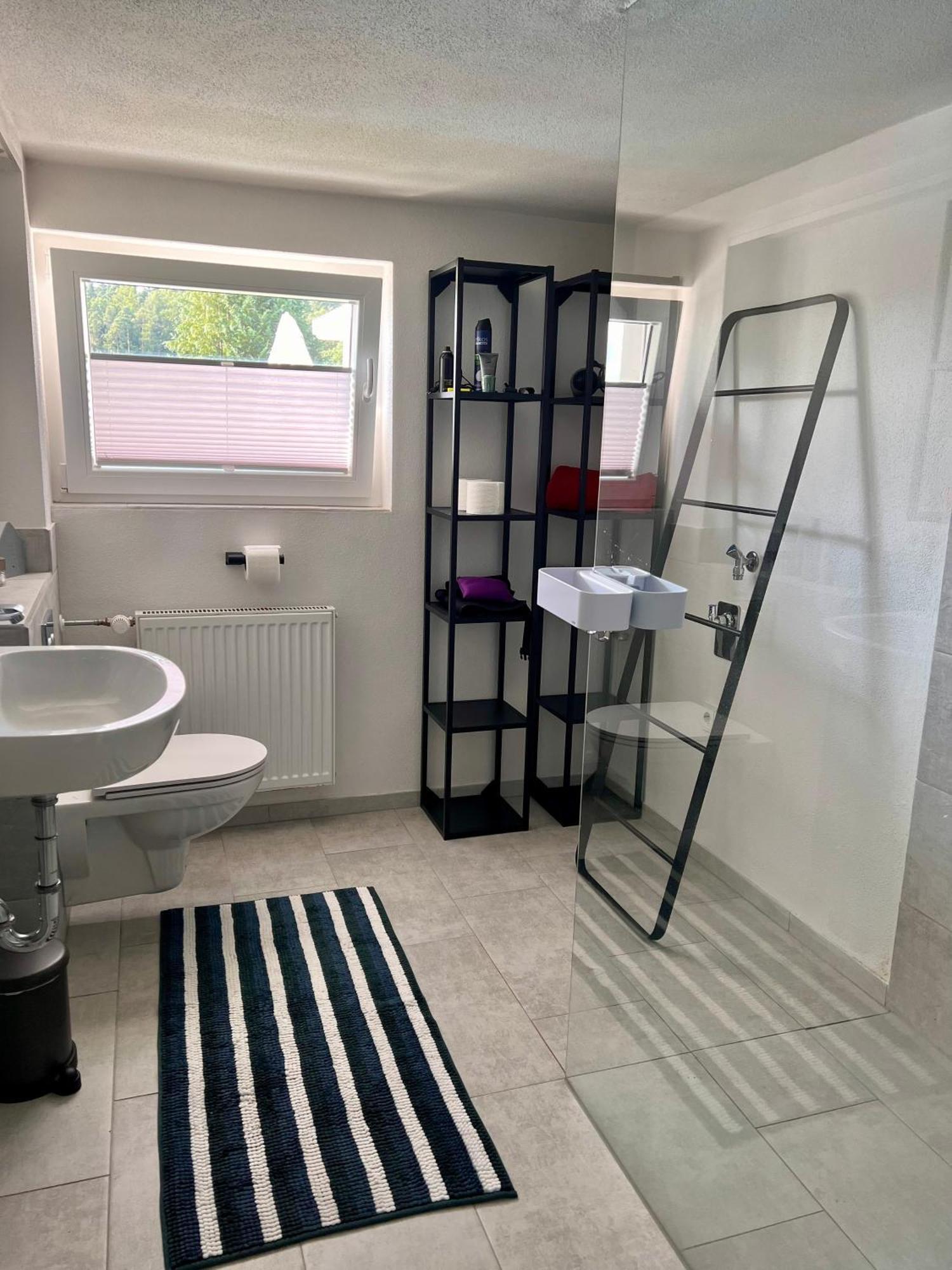 Charmante Einliegerwohnung, 3 Zimmer In Ruhiger Wohnlage, 60Qm, Mit Gemuetlicher Suedterrasse Marburg Exteriör bild